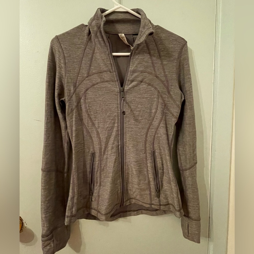 NWOT Lululemon Athletica Heather Gray Jacket size 6